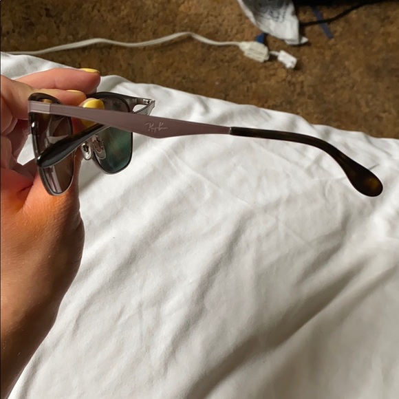 Like new ray-bans - Picture 5 of 6